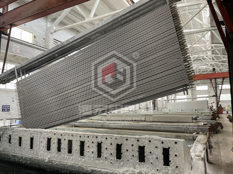 工業鋁型材表面氧化處理之后還需要做哪些工作呢？